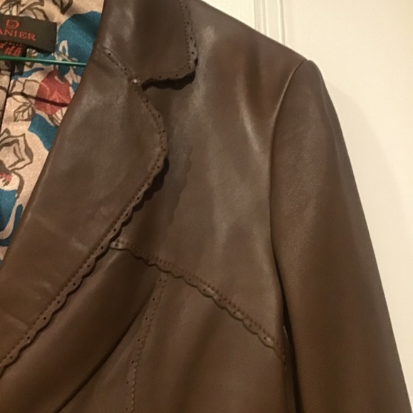 Leather jacket - Picture 5 of 12